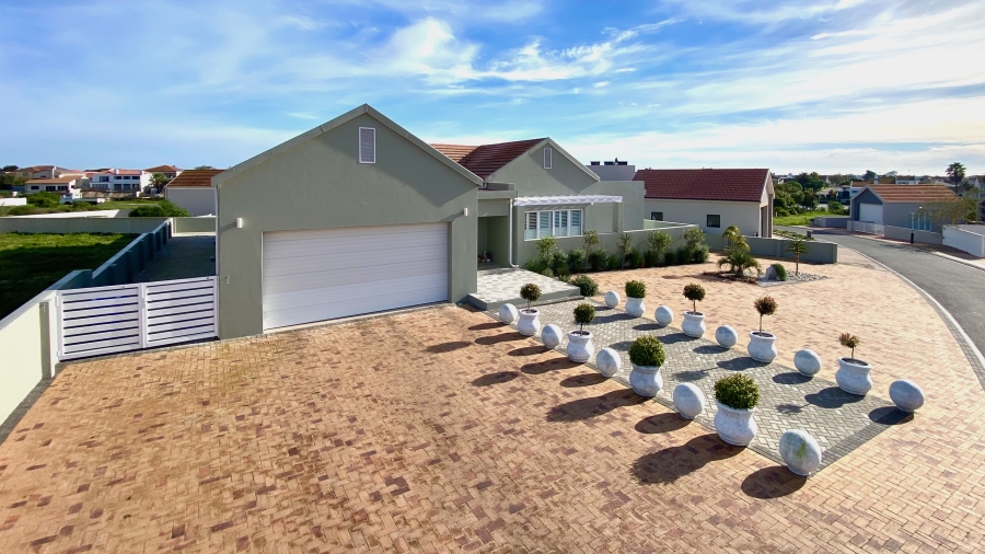 3 Bedroom Property for Sale in Port Owen Western Cape